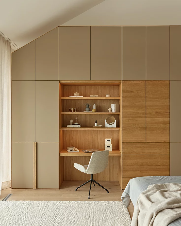 timeless hinged door wardrobe made of natural wood with intermediate element and the lui plus chair timeless lunetto hinge-door wardrobe in oak with coloured glass fronts and intermediate unit to match the lui plus chair