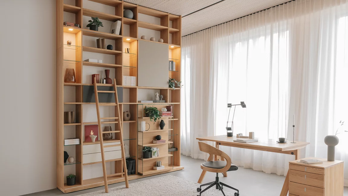 cubus Regal aus Eiche Weißöl mit atelier Schreibtisch, girado Schreibtischstuhl und cubus Container cubus Regal mit atelier Schreibtisch, girado Schreibtischstuhl und cubus Container aus Vollholz Eiche Weißöl