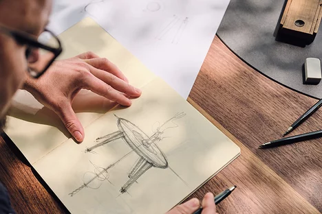 Hand sketch by TEAM 7 designer when designing miró tables